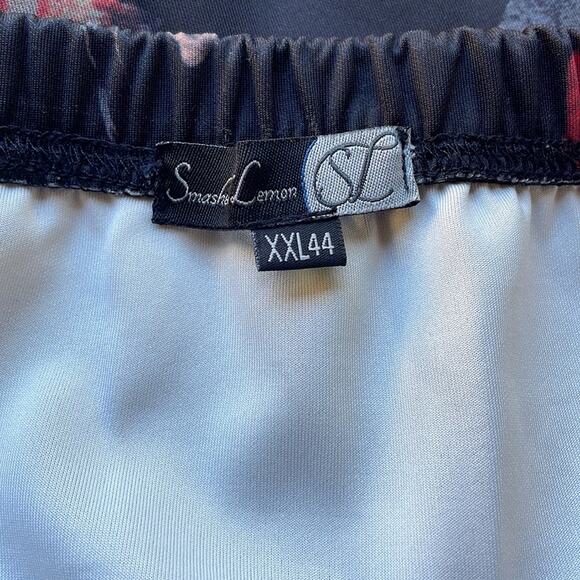 Modcloth XXL Pencil Skirt Black Floral Scuba fabric - Picture 3 of 3